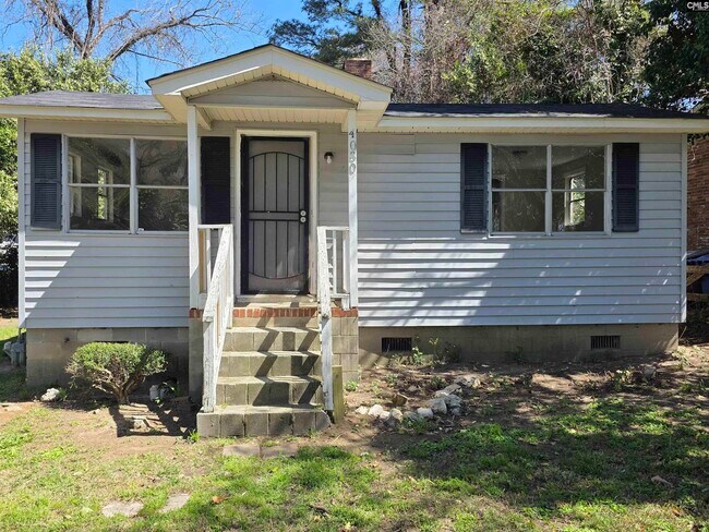 Building Photo - 4030 Gonzales Ave