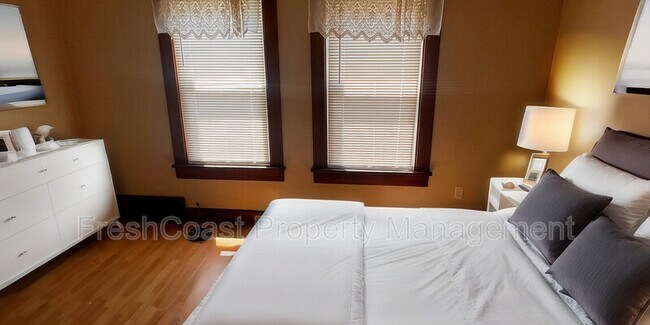 Foto del edificio - 4103 E 76th St