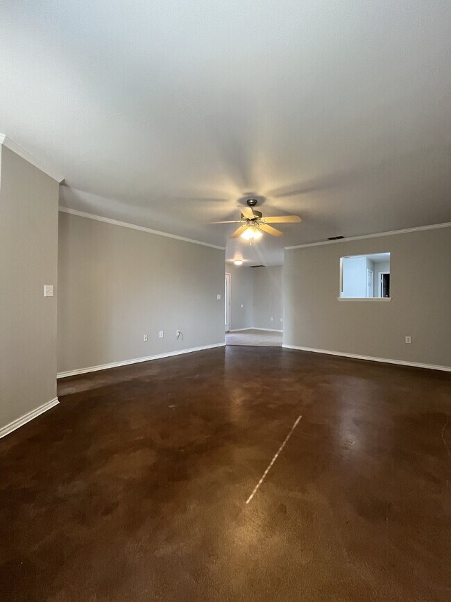 Foto del edificio - Pre-Leasing for Summer/Fall 2026 - Great 3/3/2 on quiet cul-de-sac street