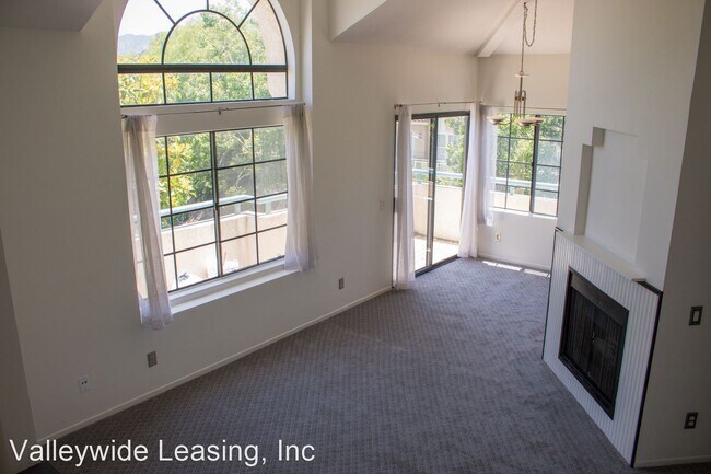 Building Photo - 2 br, 2 bath House - 18105 Erik Ct #472