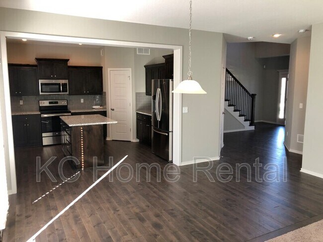 Foto del edificio - 22105 W 95th Terrace