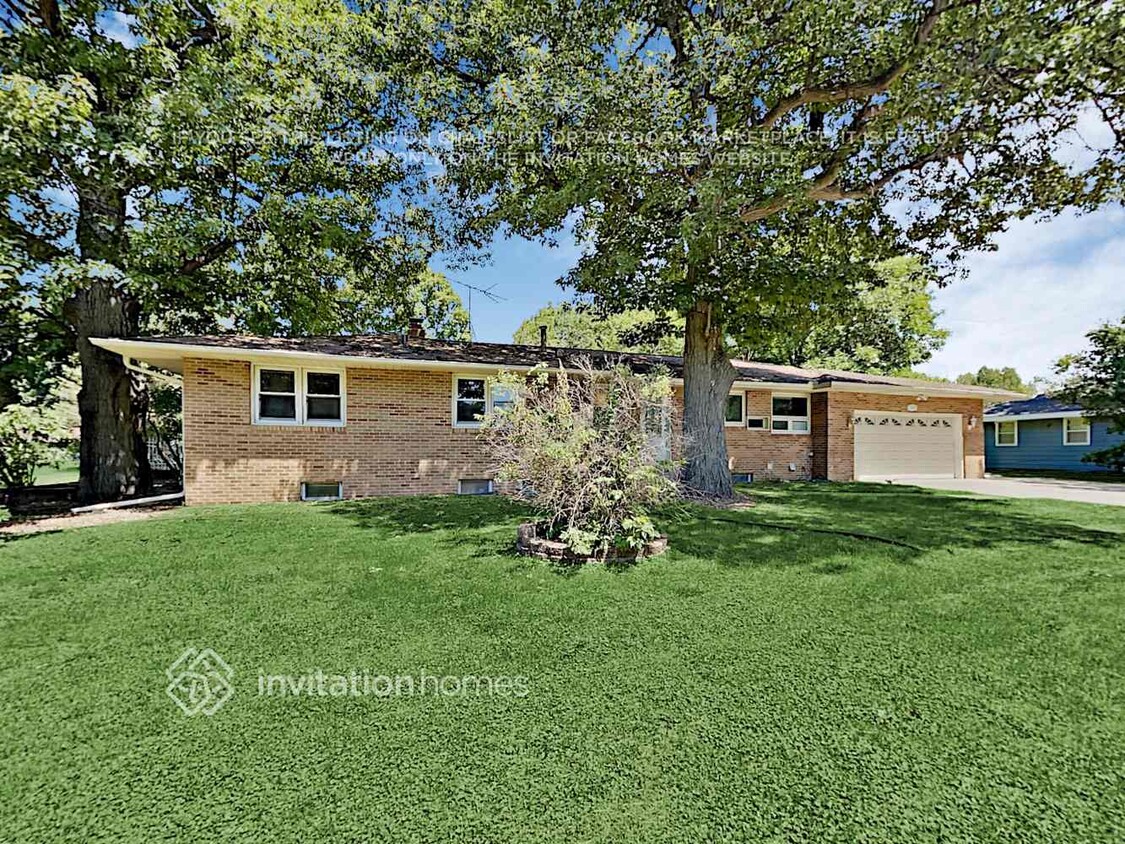 Foto principal - 14920 31st Ave N