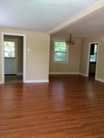 Building Photo - 122 Marvin Dr