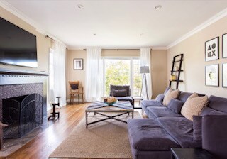 Family Room - 1435 Selby Ave