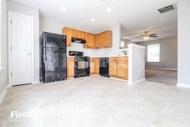 Building Photo - 180 Lake Birch Dr