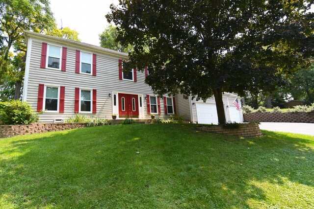 Primary Photo - 37 Hillcrest Ave