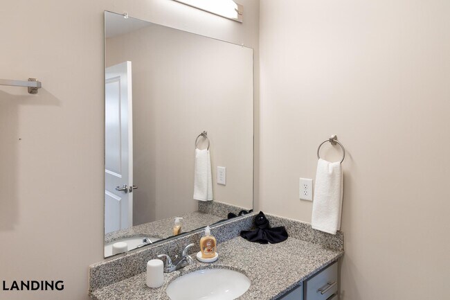 Foto del edificio - 602 Laconia Cir