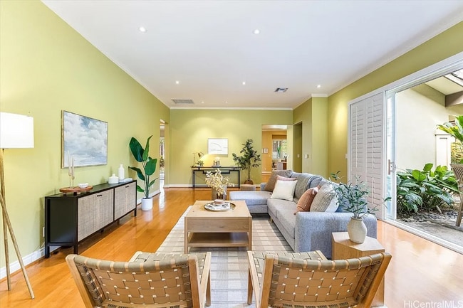 Building Photo - Luxury Living at Koko Villas, Hawaii Kai – Spacious 3 Bed, 2.5 Bath Single-Level Home