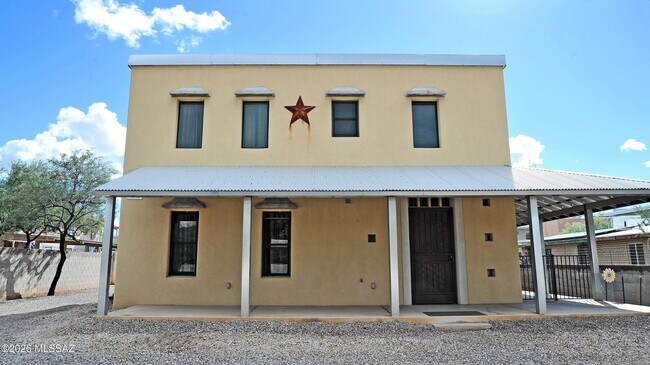 Building Photo - 1040 E Halcyon Rd