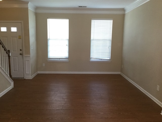 Building Photo - 533 Wrayhill Dr