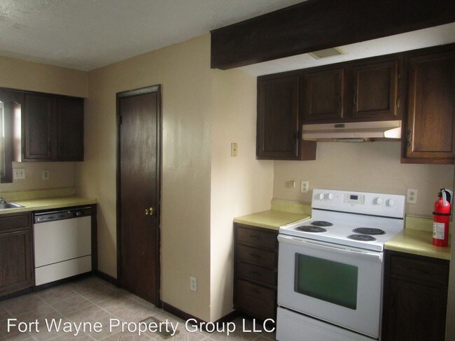 Building Photo - 3 br, 1.5 bath House - 110 W Wildwood Avenue