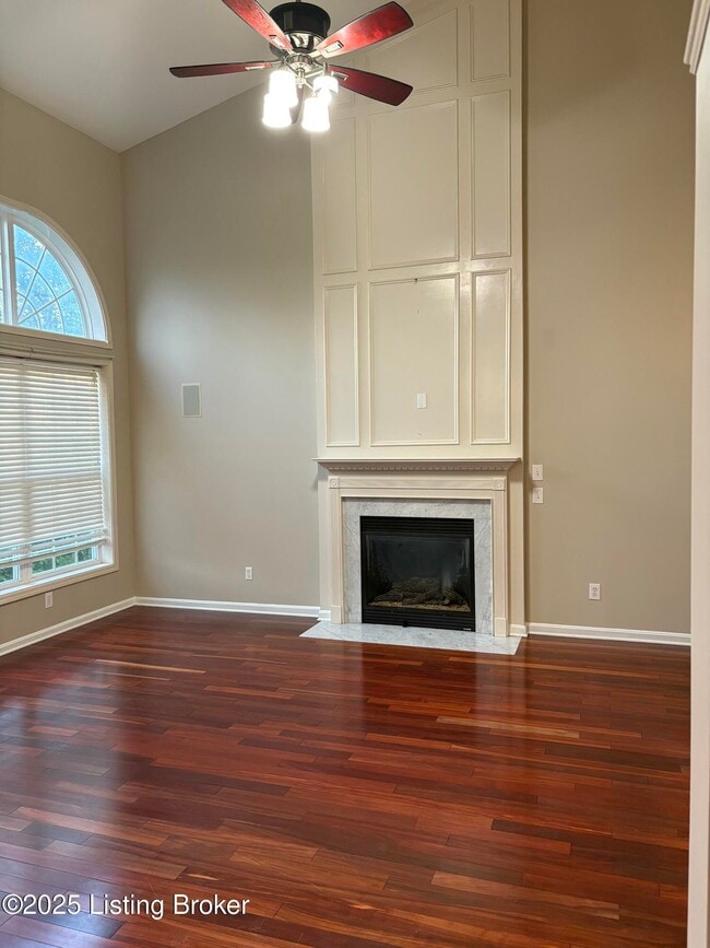 Foto del edificio - 10704 Copper Ridge Dr