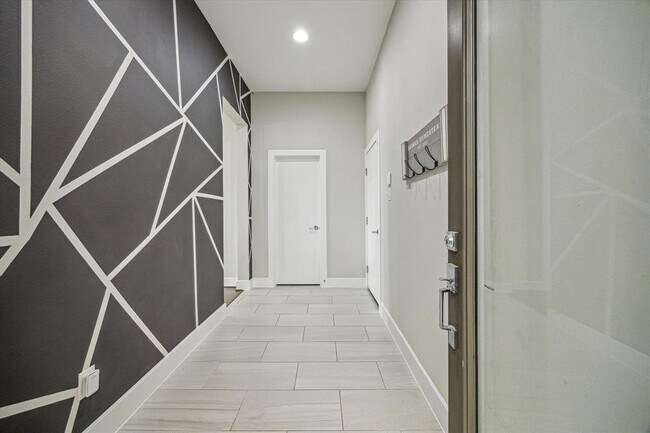 Foto del edificio - 5520 Rosslyn Rd