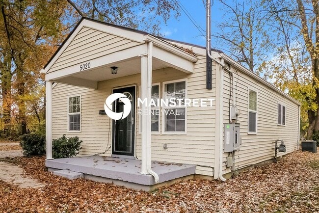 Photo - 3 Bedroom Pet-Friendly Home in LOUISVILLE, KY with Main Street Renewal