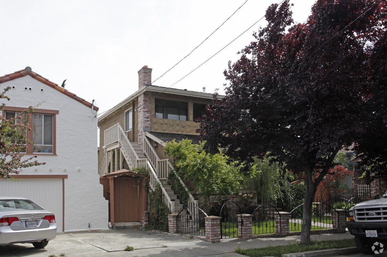 Foto del edificio - 1155-1157 Cleveland St