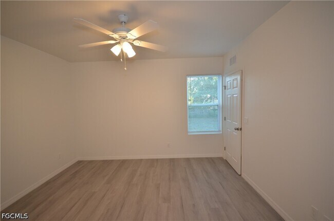 Foto del edificio - 3341 Willard St