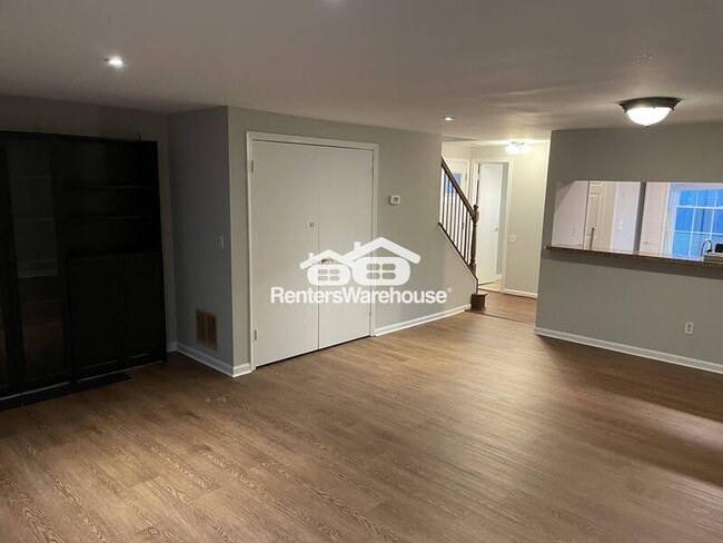 Foto del edificio - 1331 Stockett Square