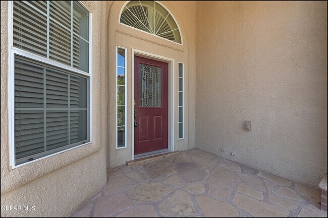 Foto del edificio - 6300 Franklin Vista Dr