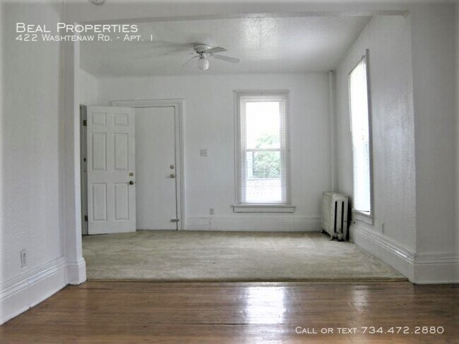 Building Photo - 422 Washtenaw Ave