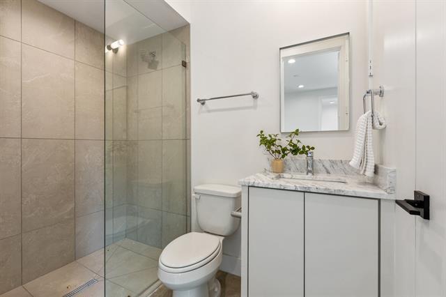 Foto del edificio - 4330 Dickason Ave