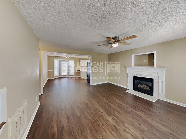 Foto del edificio - 7101 Missionary Ridge Drive