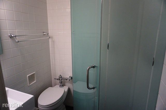 Foto del edificio - 4 br, 2 bath Apartment - 926 E 85th St