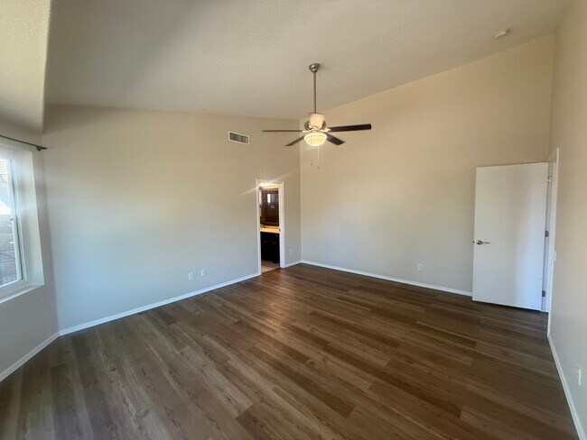 Foto del edificio - 8984 N Clover Way