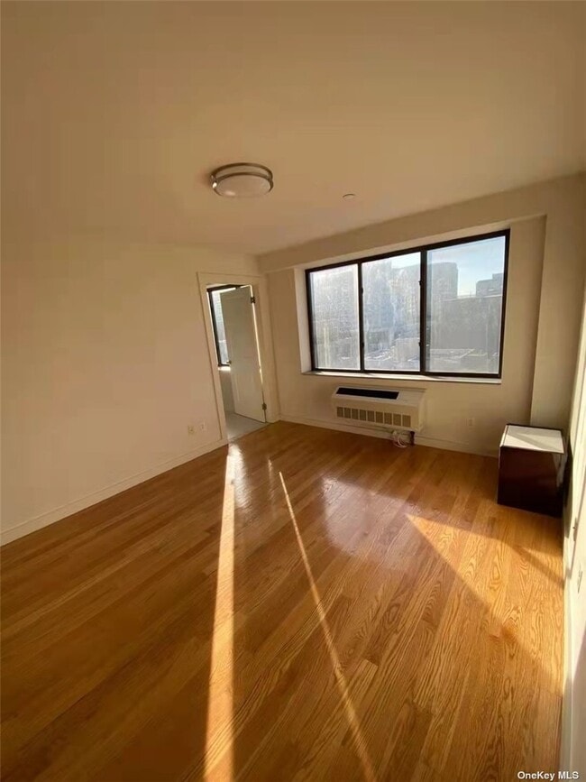 13235 41st Rd, Queens, NY 11355 Condo for Rent in Queens, NY