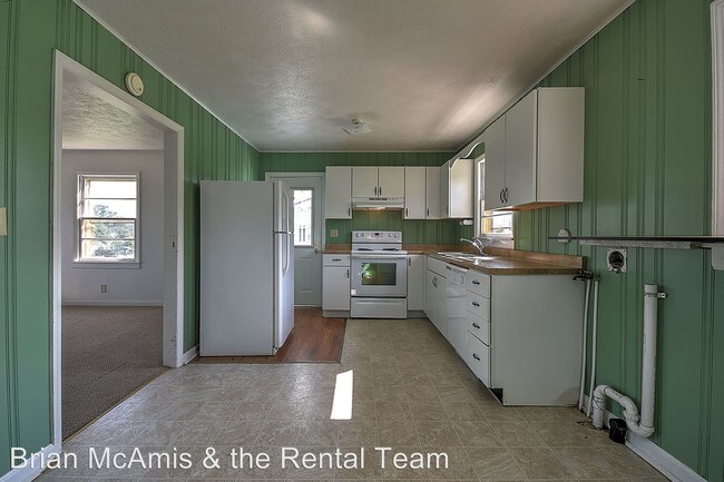 Building Photo - 3 br, 1 bath House - 180 Hixon Circle