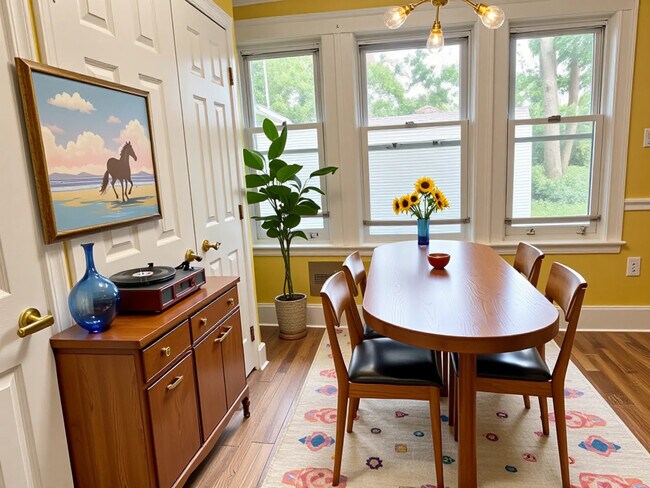 Foto del edificio - 223-225 Summer St. Unit 3R