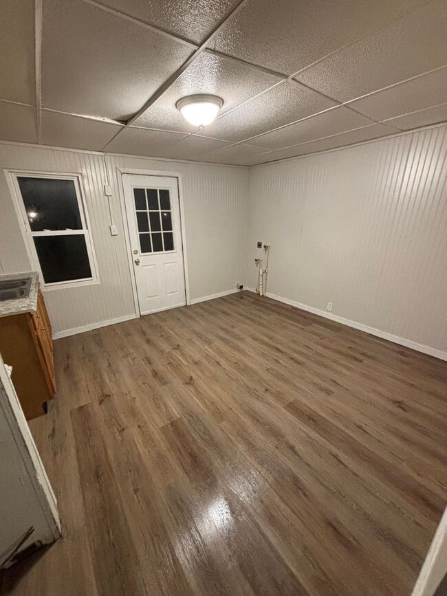 Photo - 3BD/1BA Duplex House