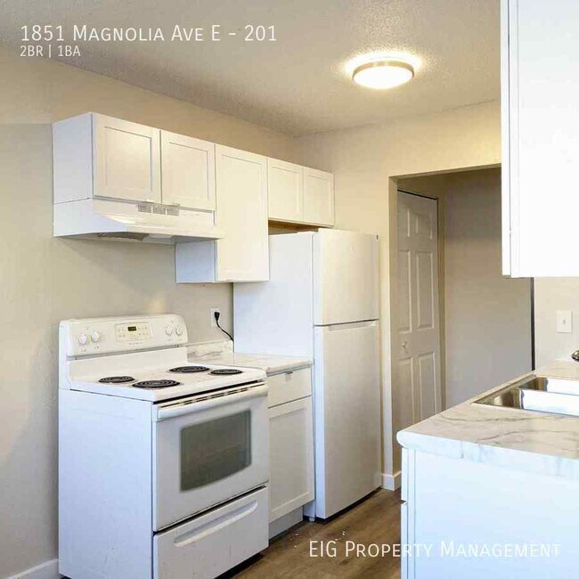 Building Photo - Available 6/7/2024