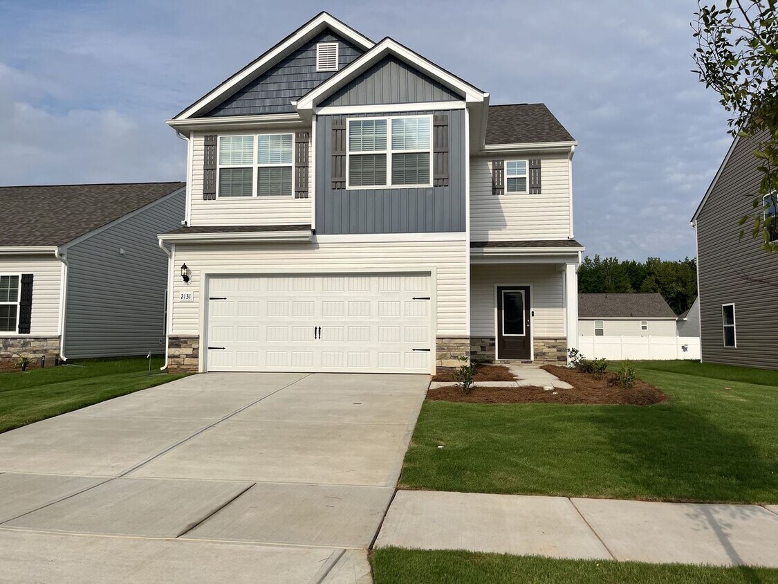 Primary Photo - Brand New 3 Bed House in East Charlotte