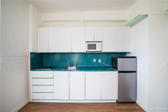 Foto del edificio - 255 W 24th St