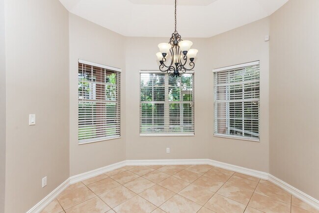 Building Photo - 4854 Europa Dr