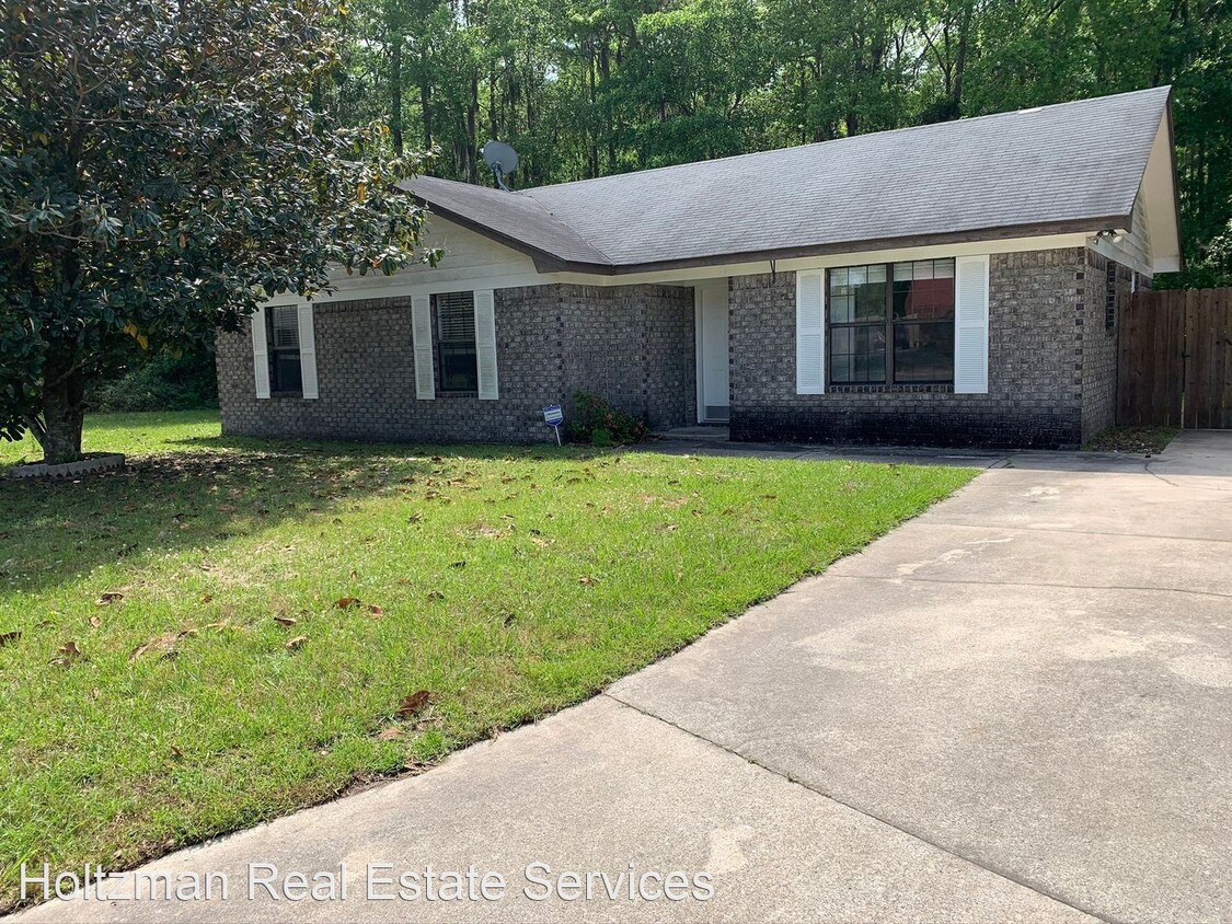 3 br, 2 bath House - 1108 Cobra Circle - House Rental in Hinesville, GA ...