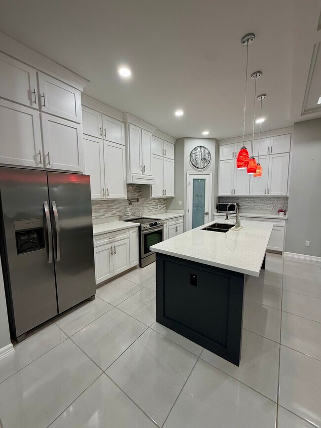 Foto del edificio - 315 Brooks Cir S