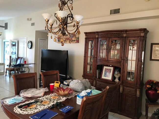 Building Photo - 461 Daniels Pointe Dr