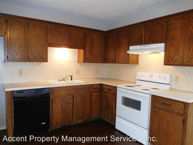 Building Photo - 3 br, 2 bath Apartment - 11129 S. Date Street