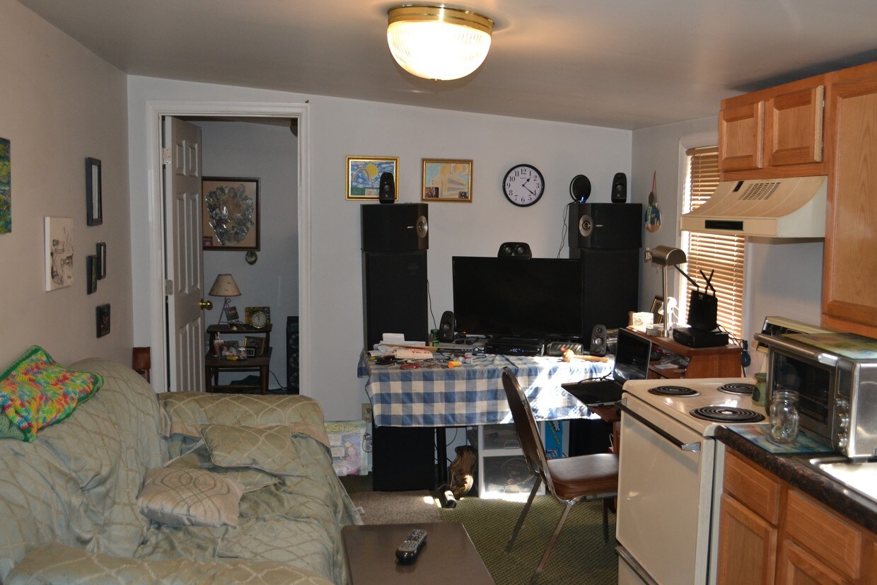 Foto principal - 10289 Jonestown Rd