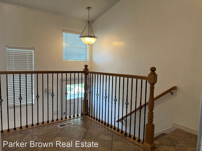 Building Photo - 3 br, 2.5 bath House - 89 E RiverBend Rd