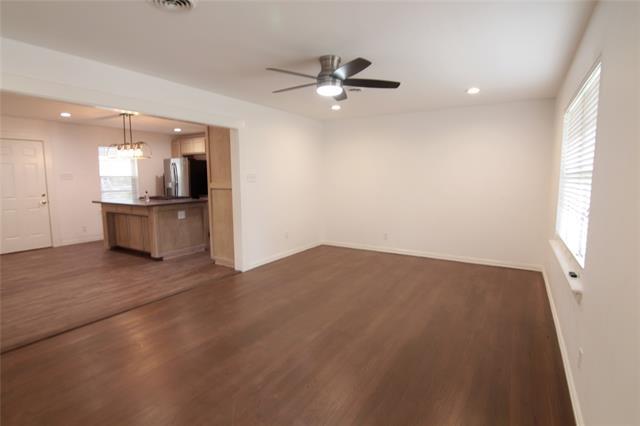 Foto del edificio - 2424 Bentley Ave