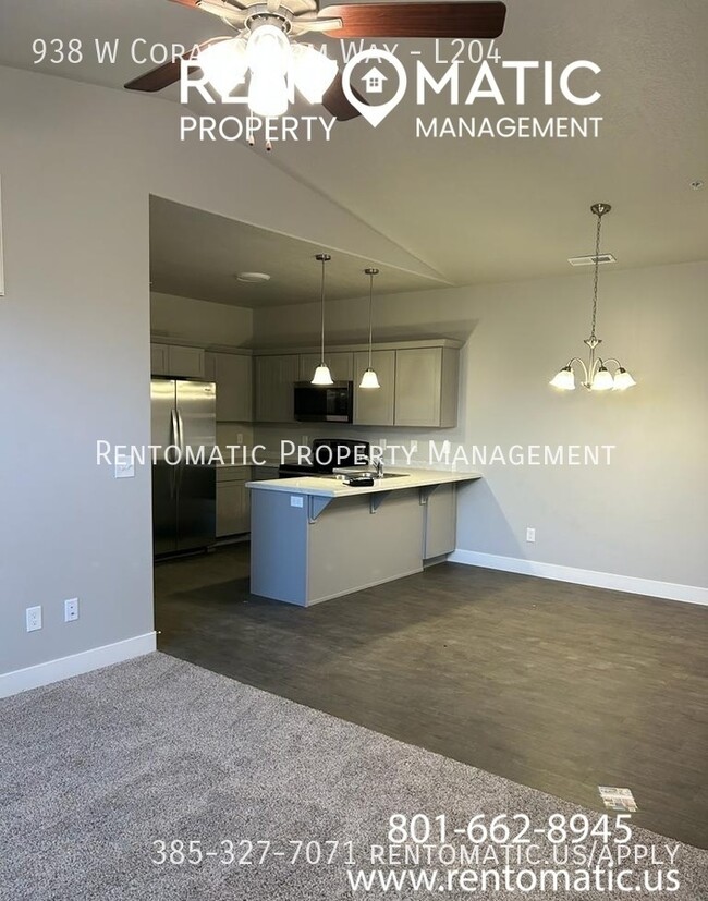 Building Photo - 938 W Coral Charm Wy