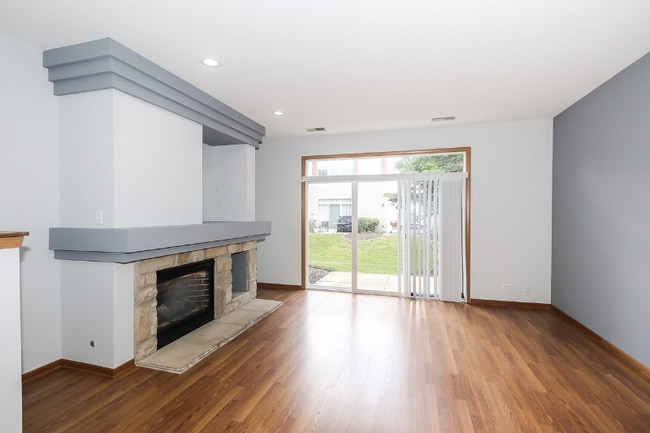 Photo - 720 Woodewind Dr Townhome