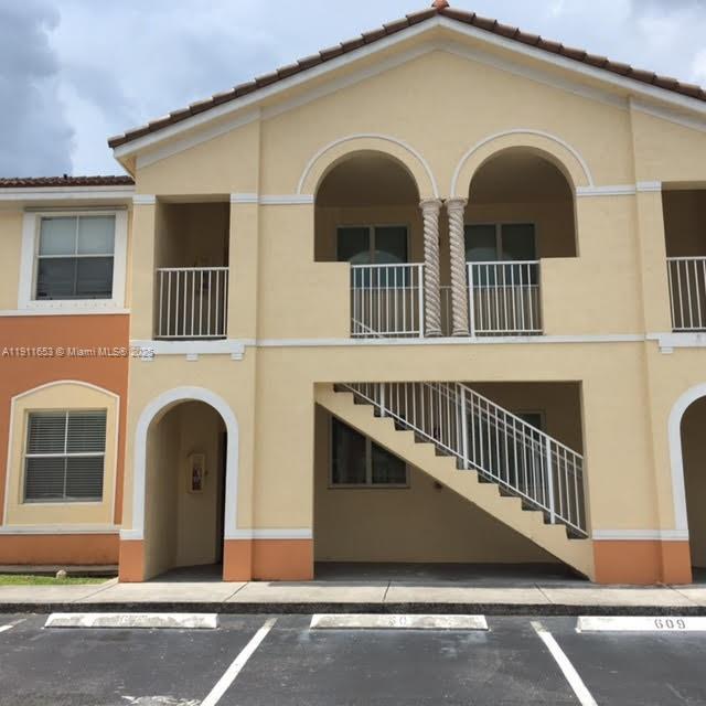 Foto del edificio - 1536 SE 25th St