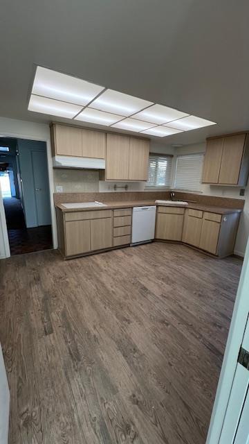 Foto del edificio - 2428 Hastings Dr