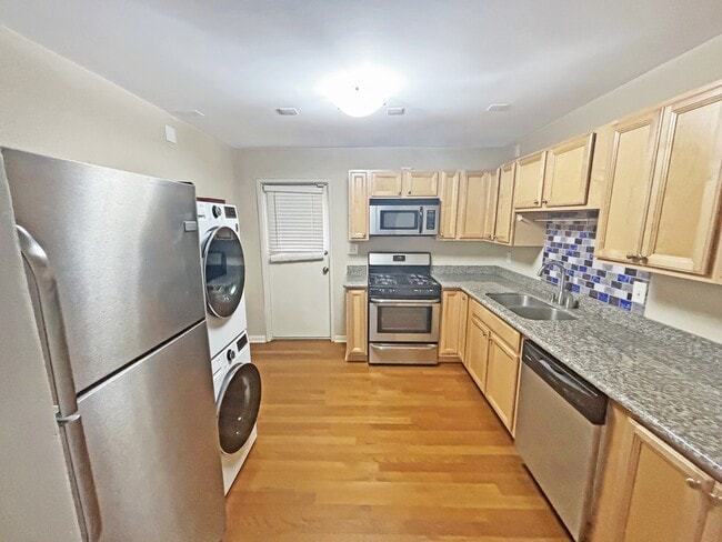 Photo - 1355 Euclid Ave NE Townhome