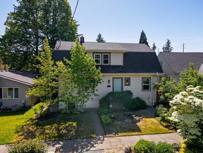 Foto del edificio - 9648 N Central St