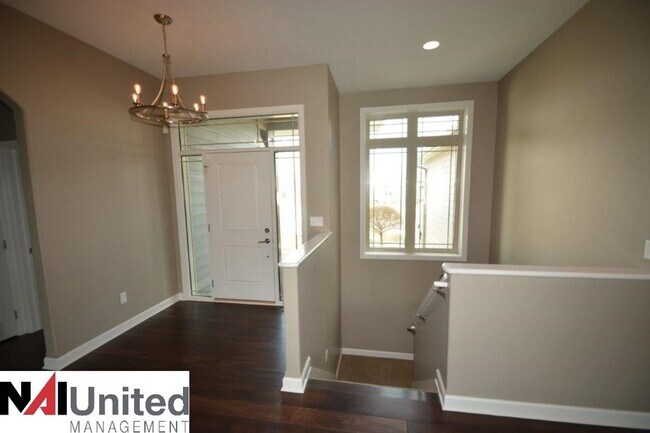 Foto del edificio - Three bedroom, Three bathroom home for rent