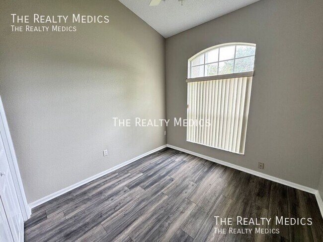 Foto del edificio - 4459 White Oak Cir